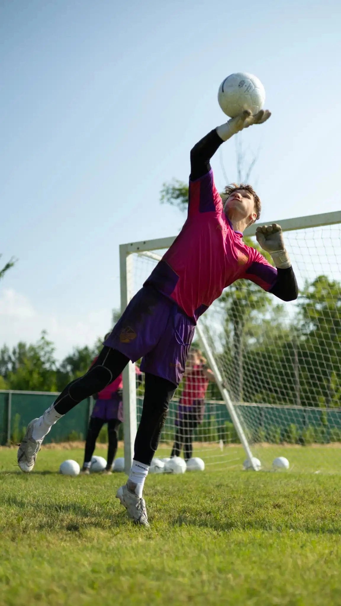 KRONIS "Week 1" PRO U18–U23 age groups Goalkeeper Camp