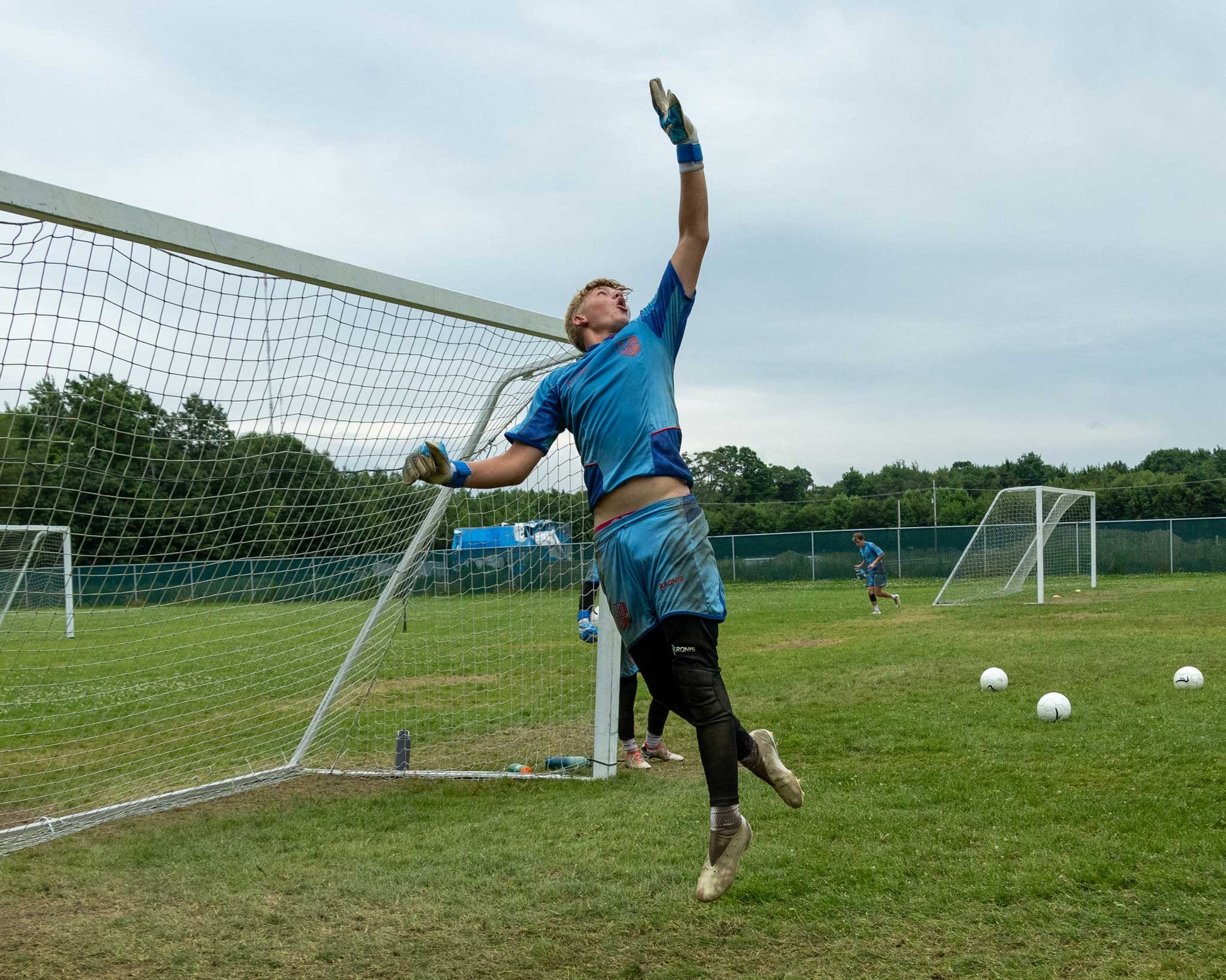 goalkeeper training camps