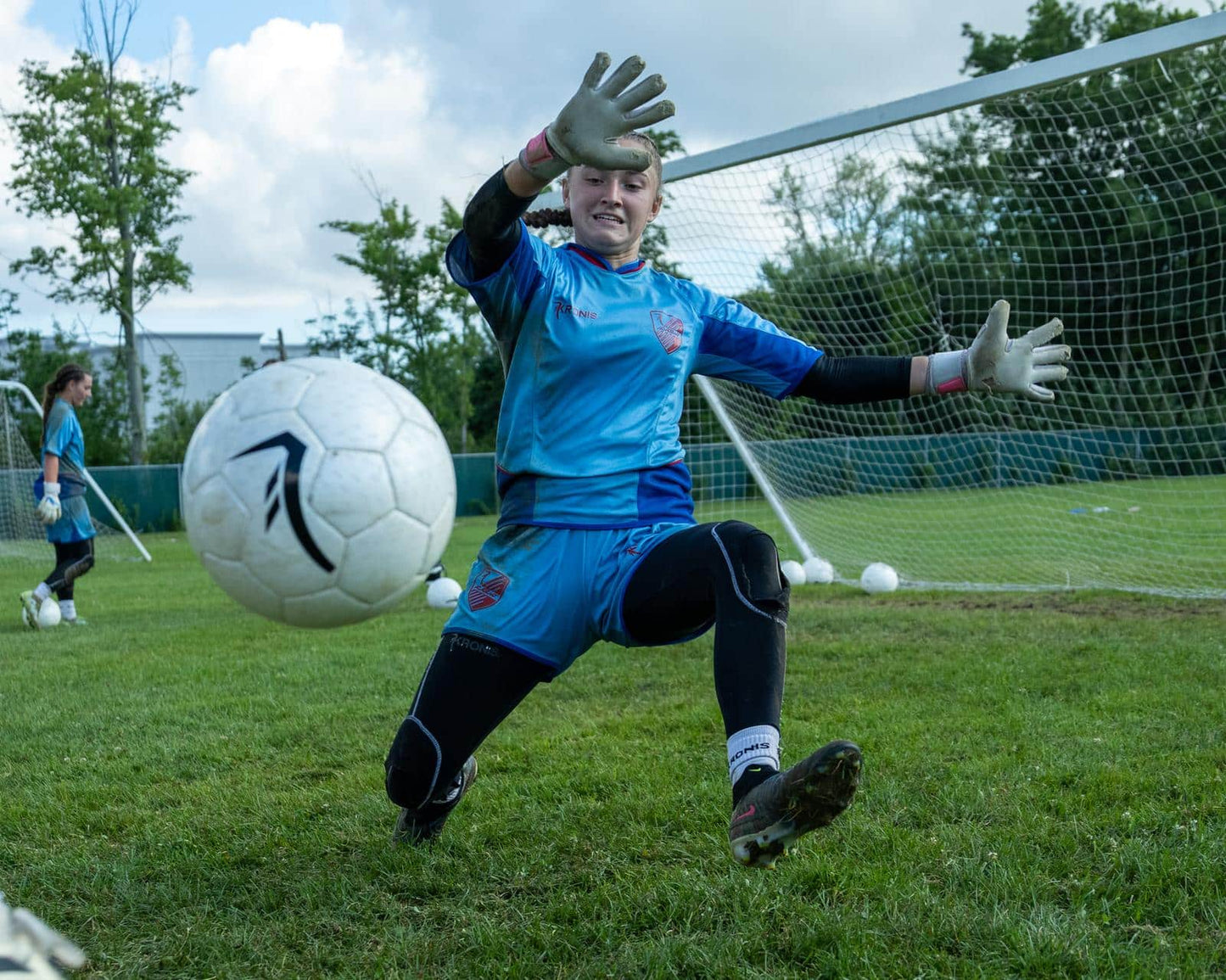 KRONIS GENERATION Goalkeeper Camp