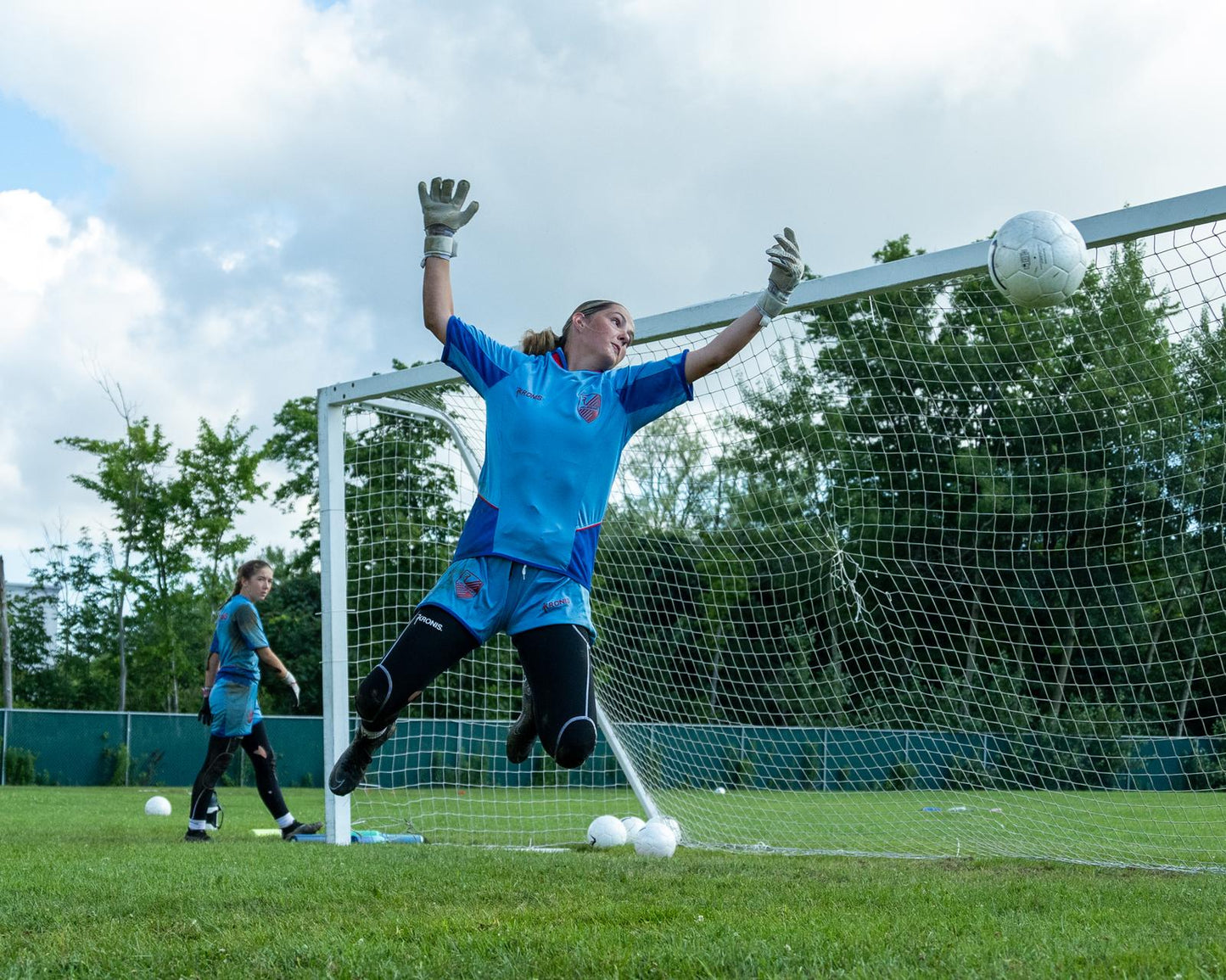 KRONIS GENERATION Goalkeeper Camp